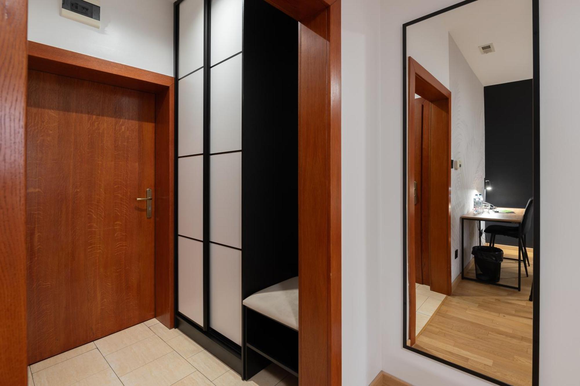 Hotel Reslinski غرودزيسك يلكوبوسكي المظهر الخارجي الصورة